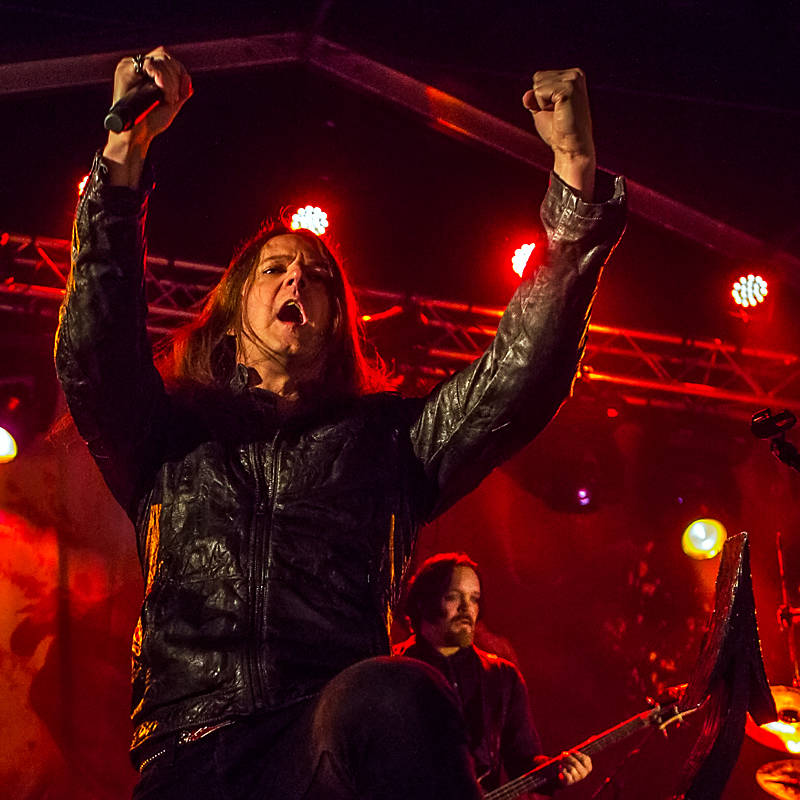 Å lage musikk er kunst mens det å spille konserter er mer som en form for underholdning med innslag av kunst, mener Sigurd. Foto: Per Ole Hagen