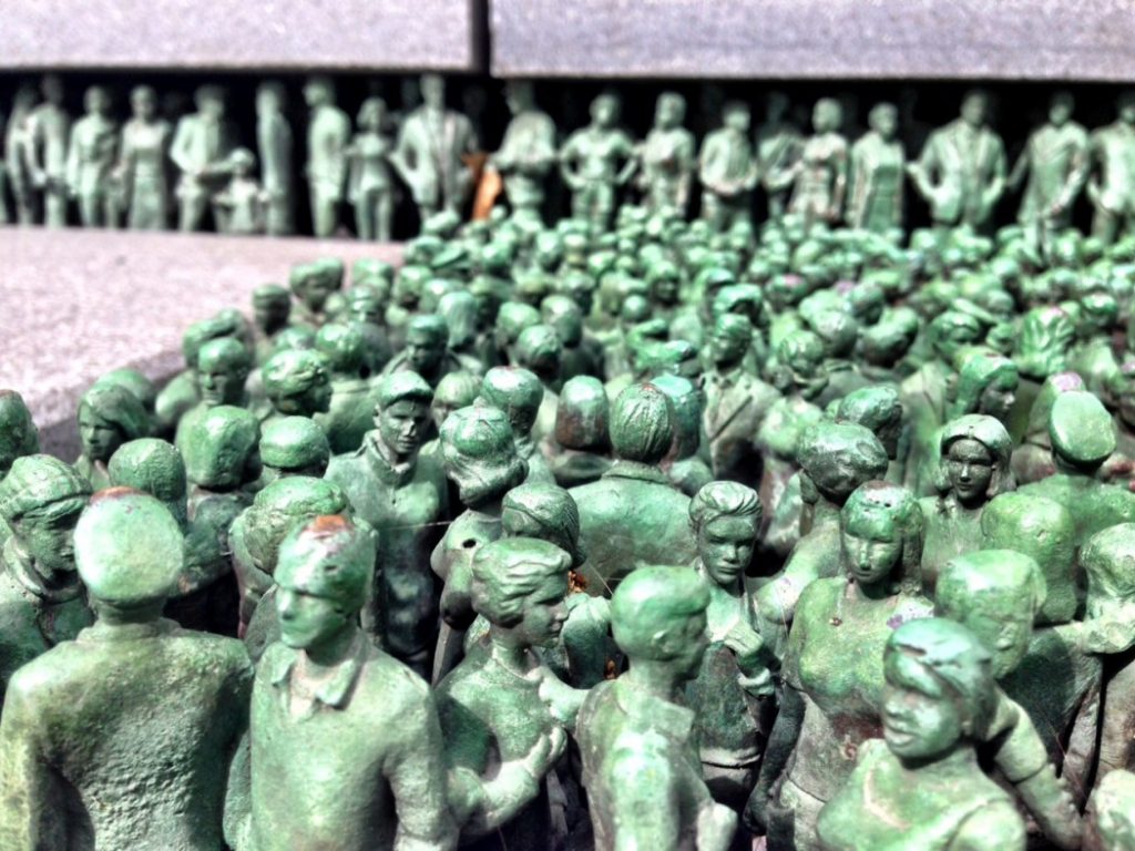 Do Ho Suhs kunstverk er et fascinerende og detaljrikt skue. Foto: Erik Valebrokk