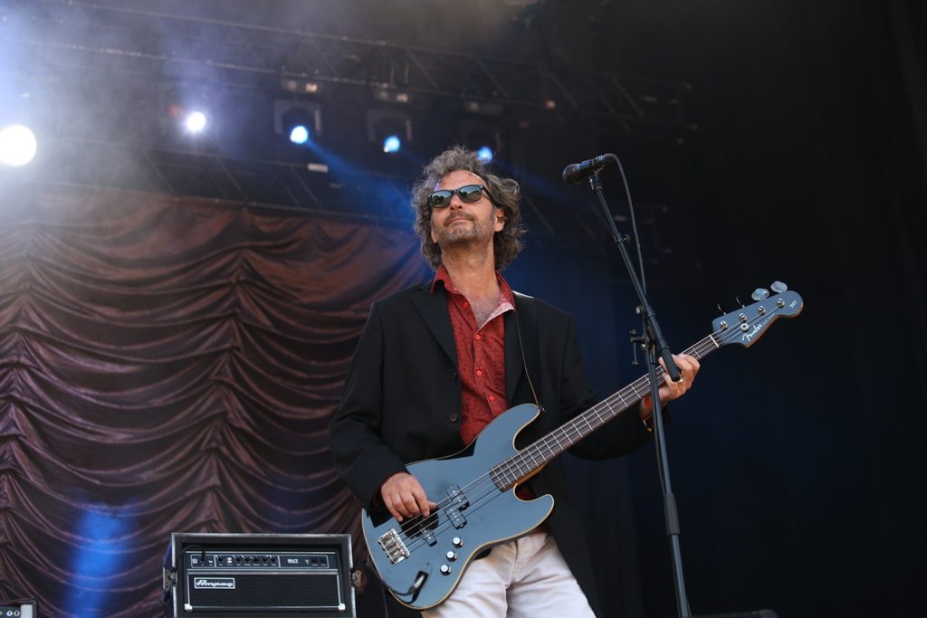 Ingen deLillos-konsert (eller plate) uten en Lars Beckstrøm-låt eller to. I går fikk vi "1984" og "Balladen om Kåre og Nelly". Foto: Erik Valebrokk