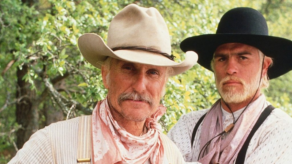 Robert Duvall og Tommy Lee Jones hadde hovedrollene i TV-serien Lonesome Dove. Kjell Hallbing var stor fan.