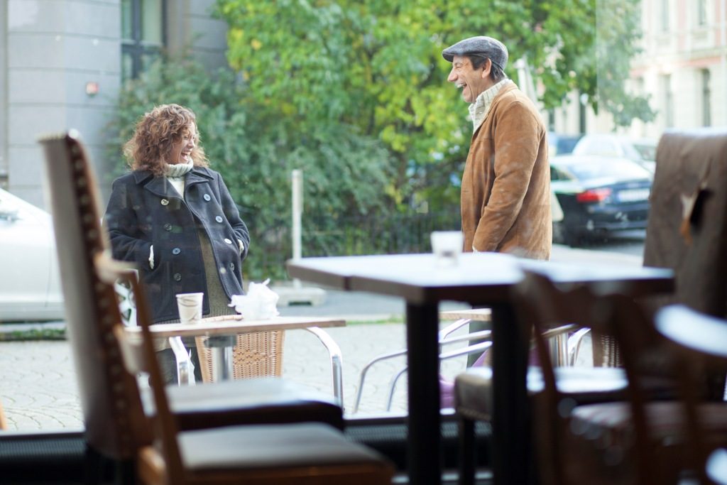 Selv om Høst er en alvorlig film, er det også en film med godt humør der latteren sitter løst, både på lerretet og i kinosalen. Foto: Terje Skår