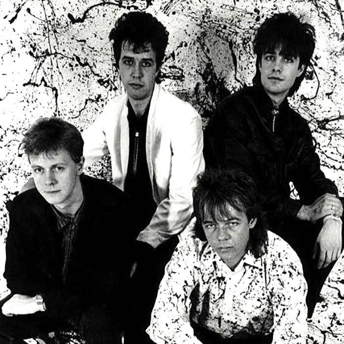 Her er The Act fotografert i 1984, slik de så ut på coveret til debutsinglen "Dream Talk". Fra venstre Rune Krogseth (gitar), Dag Bøgeberg (trommer), Trond Ihlen (bass) og Bjørn Kulseth.