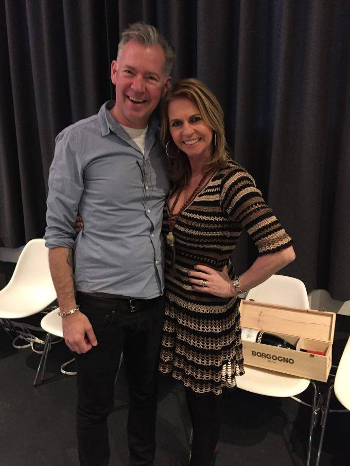 Fra gårsdagens avslutning der Ellen Arnstad og alle de andre fine kollegene mine gjorde ære på en avtroppende reisereporter. Takk til dere alle! Foto: Gro Kristin Hære