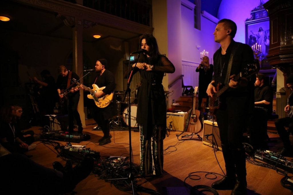 Eksklusiv intimkonsert med Of Monsters And Men? Ja takk! Foto: Erik Valebrokk