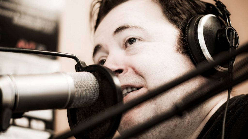 Hva snakker Ronnie om her, og hva skal han spille? Foto: Runar Storeide