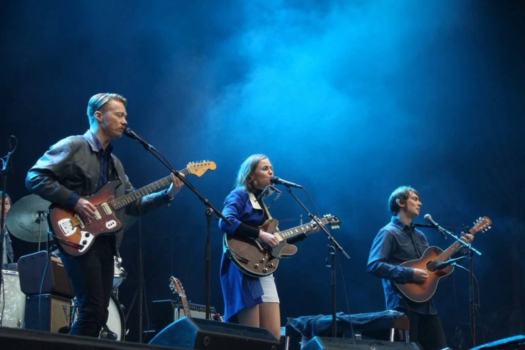 Øyafestivalen/Darling West. Foto: Erik Valebrokk