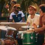 Årets beste album kom fra Silk Sonic. Foto: Warner Music Norway