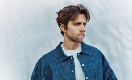 Daniel Kvammen durer videre og har gitt ut det nydelige albumet Absolutt klining. Foto: Playground