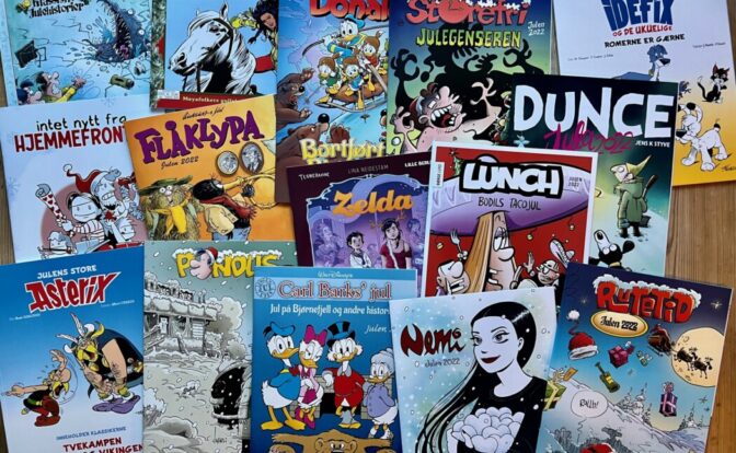 Her er de 15 juleheftene jeg anbefaler i 2022. Foto: Erik Valebrokk