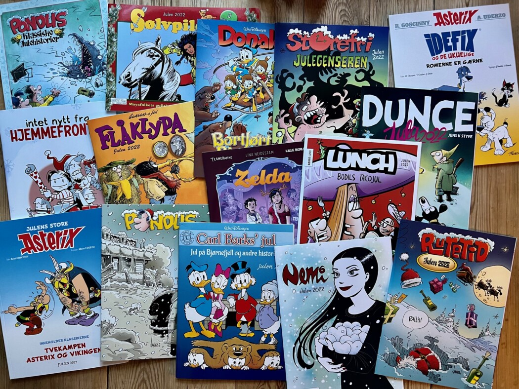 Her er de 15 juleheftene jeg anbefaler i 2022. Foto: Erik Valebrokk