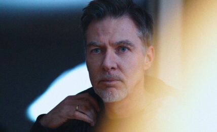 Tom Haavardstun alias Haavard Mota debuterer med en usedvanlig sterk samling sanger. Foto: Shane Colvin