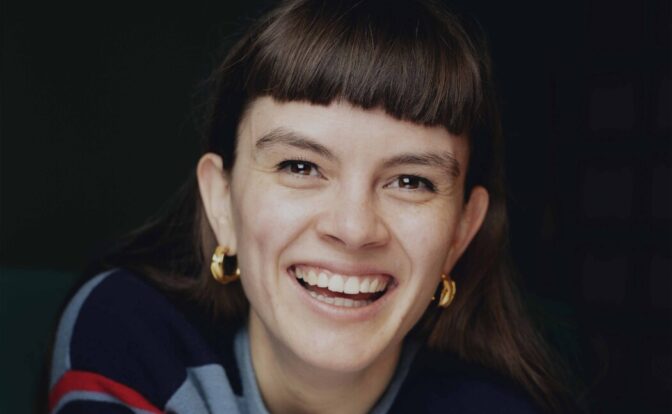 Kjersti Synneva Moen debuterer «på ordentlig» med tegneserieromanen Grip den føkkings dagen. Foto: Agnete Brun