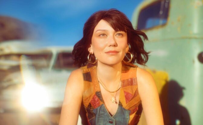 Molly Tuttle & Golden Highway har gitt ut det strålende albumet City Of Gold denne måneden, bare litt mer enn et år etter det første. Foto: Bobbi Rich