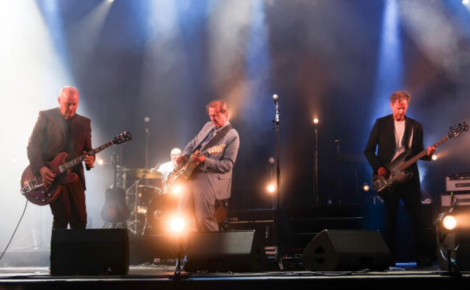 Jeg har egentlig visst det lenge, men etter gårsdagens konsert i Frøyas have er jeg helt sikker i min sak: deLillos er Norges beste liveband. Foto: Per-Otto Oppi Christiansen